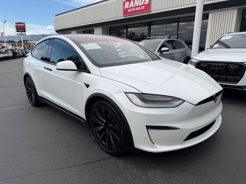 Used 2022 Tesla Model X Plaid AWD/4WD image 2