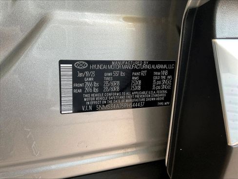 Used 2023 Hyundai Santa Fe SEL w/ Premium Package FWD image 18