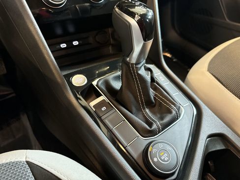 Used 2025 Volkswagen Taos S image 15