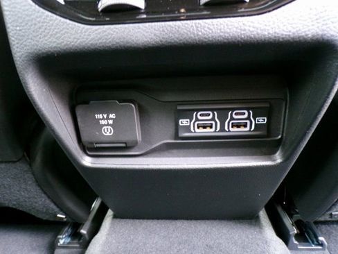 New 2025 Jeep Grand Cherokee Laredo X w/ Luxury Tech Group I image 12