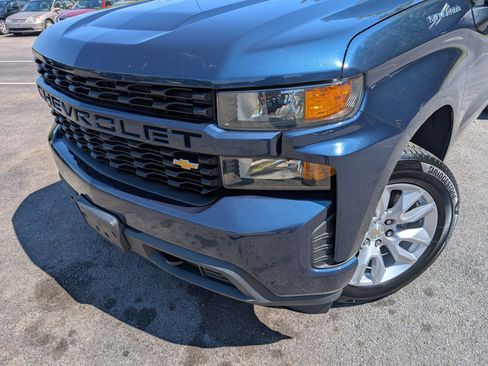 Used 2021 Chevrolet Silverado 1500 Custom image 13