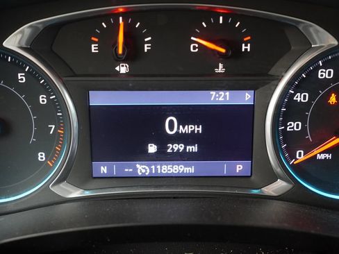 Used 2020 Chevrolet Traverse LT w/ Driver Confidence II Package AWD/4WD image 7