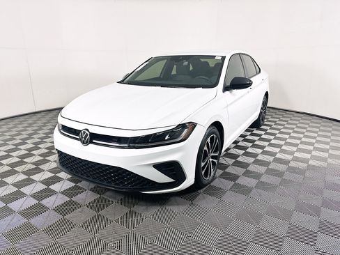 Used 2026 Volkswagen Jetta Sport FWD image 7