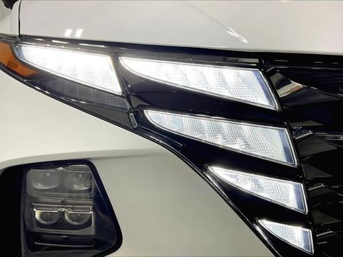 Used 2024 Hyundai Tucson Limited image 28