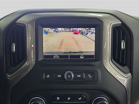 Used 2025 Chevrolet Silverado 2500 Custom w/ Custom Value Package image 21