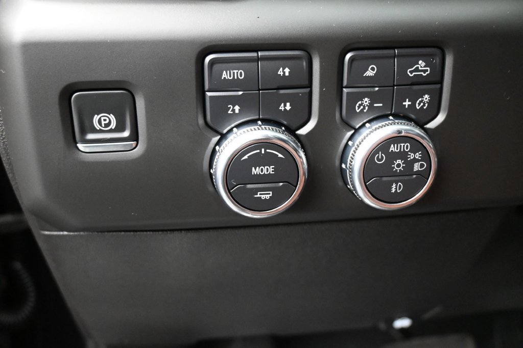 Used 2025 GMC Sierra 2500 Denali Ultimate AWD/4WD image 7