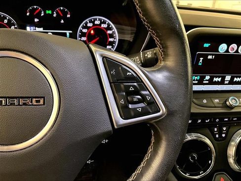 Used 2016 Chevrolet Camaro LT RWD image 18