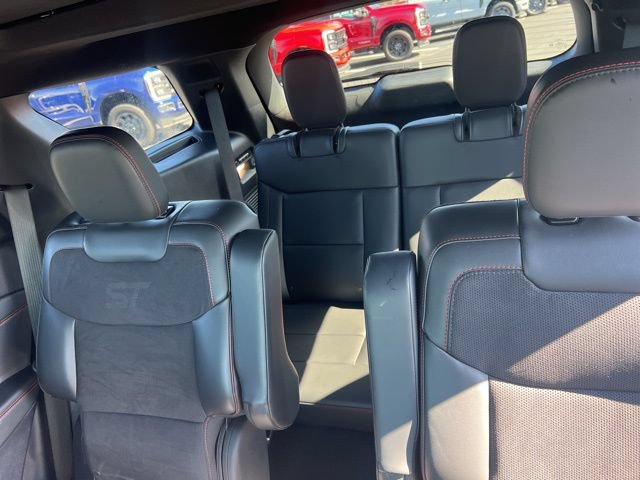 Used 2025 Ford Explorer ST AWD/4WD image 17