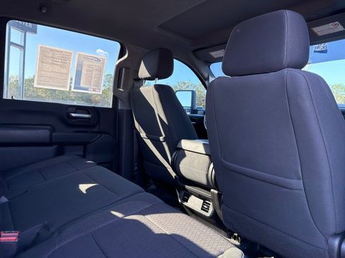 Used 2022 Chevrolet Silverado 2500 Custom w/ Custom Value Package image 14