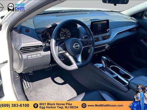 Certified 2023 Nissan Altima 2.5 SR FWD image 13