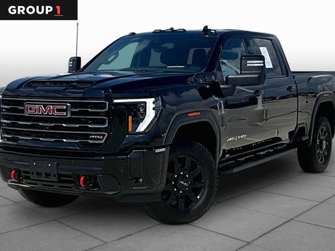 Used 2025 GMC Sierra 2500 AT4 w/ Technology Package AWD/4WD image 1