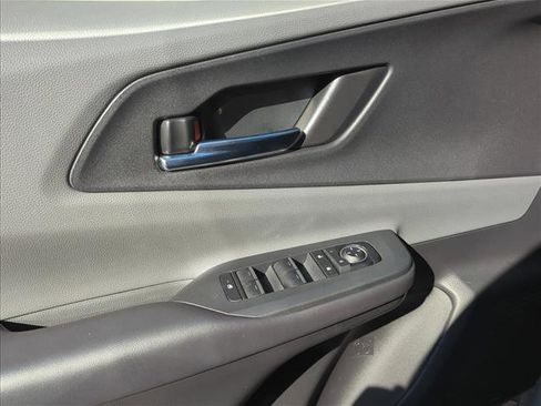 Certified 2025 Toyota Prius XLE image 11