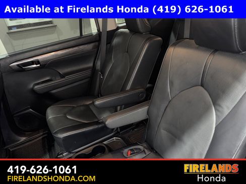 Used 2023 Toyota Highlander Limited image 30