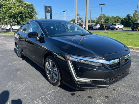 Used 2018 Honda Clarity Touring image 1