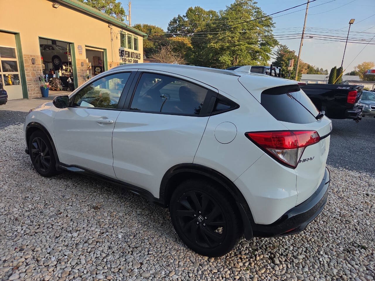 Used 2021 Honda HR-V Sport image 5