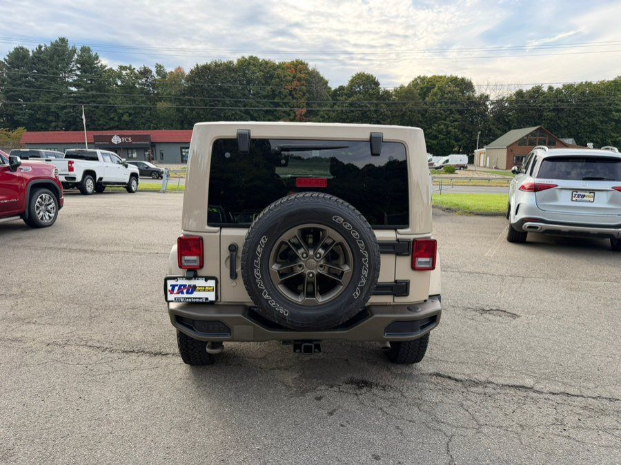 Used 2016 Jeep Wrangler Unlimited Sahara AWD/4WD image 5