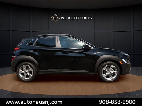 Used 2022 Hyundai Kona SEL w/ Cargo Package FWD image 13