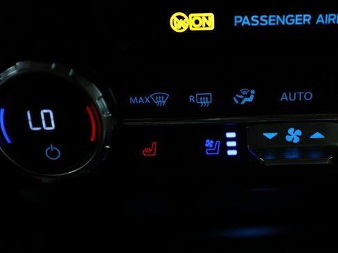 Used 2022 Ford F350 Lariat w/ Lariat Ultimate Package image 36