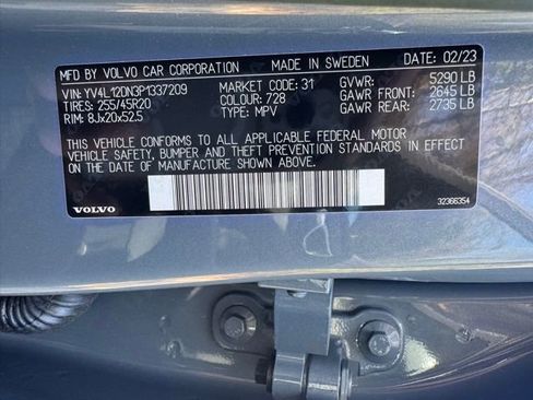 Used 2023 Volvo XC60 B5 Plus w/ Climate Package image 12