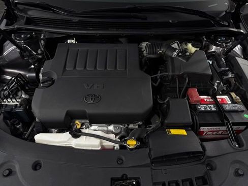 Used 2015 Toyota Avalon XLE Touring image 12