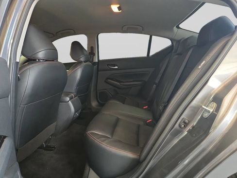 Used 2023 Nissan Altima 2.5 SR FWD image 25