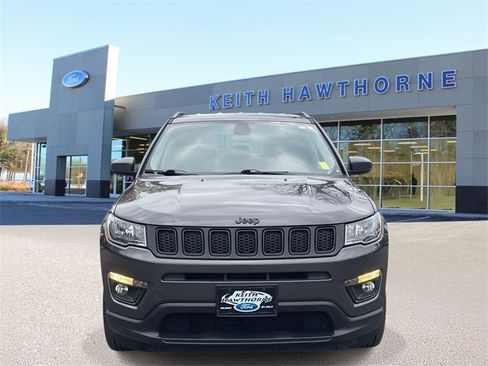 Used 2021 Jeep Compass Latitude image 2