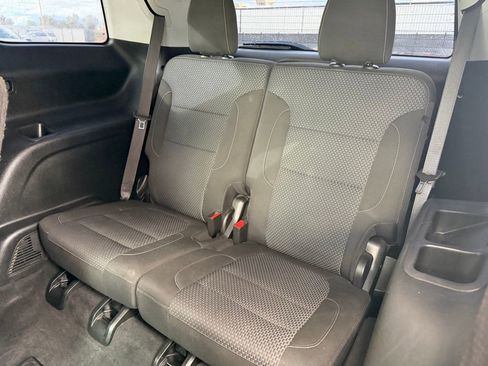 Used 2021 GMC Acadia SLE w/ Driver Convenience Package image 23