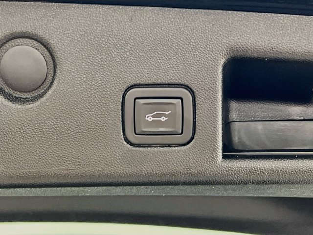 Used 2021 Chevrolet Equinox LT FWD image 26