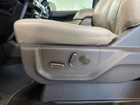Used 2019 Ford Expedition Max XLT w/ Equipment Group 202A RWD image 14