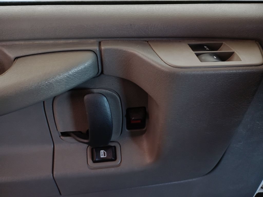 Used 2013 Chevrolet Express 3500 LT w/ LT Preferred Equipment Group RWD image 19