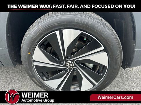 Used 2024 Volkswagen Taos SE AWD/4WD image 30