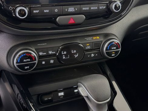 Used 2025 Kia Soul S image 19