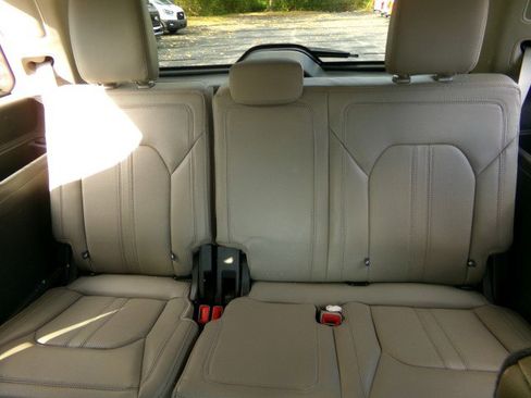 Used 2020 Ford Expedition Limited w/ Equipment Group 302A image 20