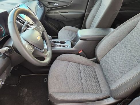 Used 2024 Chevrolet Equinox LT image 11