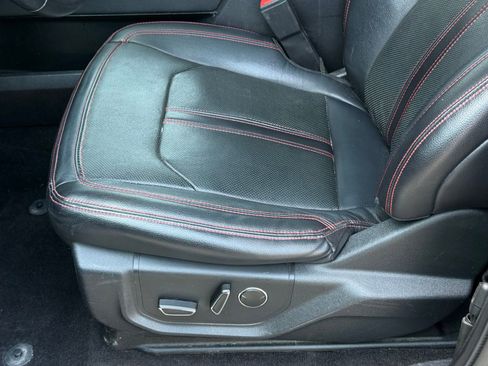 Used 2019 Ford Expedition Limited w/ Equipment Group 303A AWD/4WD image 43