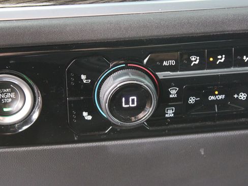 Used 2022 Chevrolet Silverado 1500 LT image 18