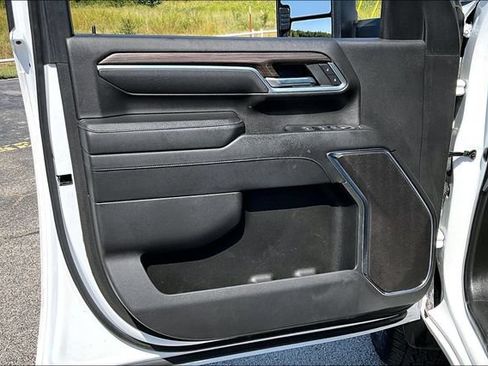 Used 2024 Chevrolet Silverado 2500 LT AWD/4WD image 21