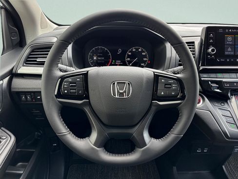 Certified 2026 Honda Odyssey EX-L image 19
