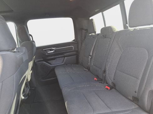 Used 2019 RAM 1500 Big Horn AWD/4WD image 14