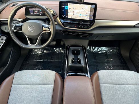 Used 2023 Volkswagen ID.4 Pro image 12