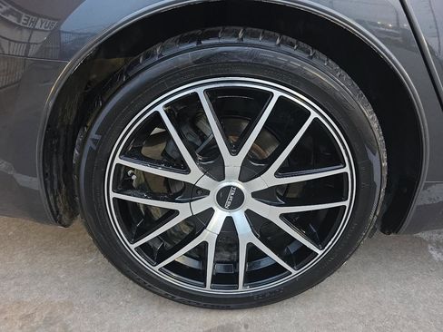 Used 2017 Kia Cadenza Premium w/ Luxury Package image 32