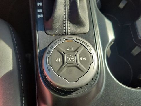 Used 2024 Ford Bronco Outer Banks AWD/4WD image 20