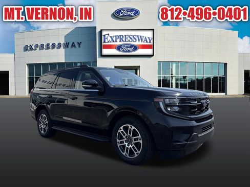 Used 2025 Ford Expedition Active AWD/4WD image 3