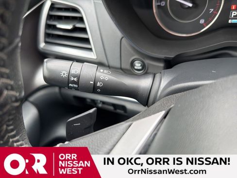 Used 2023 Subaru Impreza 2.0i Limited image 29