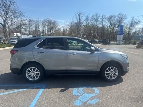 Used 2023 Chevrolet Equinox LT image 9