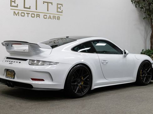 Used 2015 Porsche 911 GT3 image 9