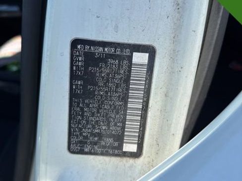 Used 2011 Nissan Juke S w/ Sport Pkg image 12