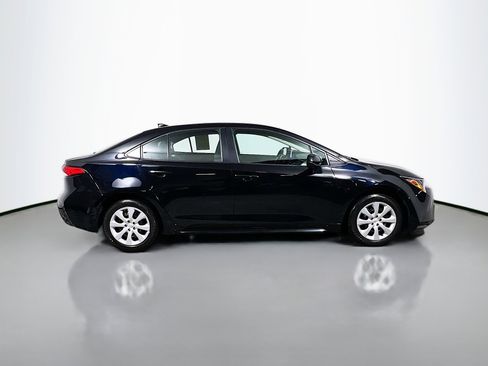 Used 2024 Toyota Corolla LE image 3