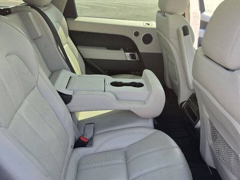 Used 2016 Land Rover Range Rover Sport SE AWD/4WD image 33