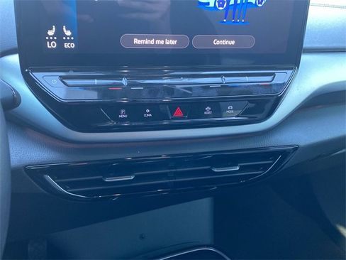 Used 2023 Volkswagen ID.4 Pro image 27